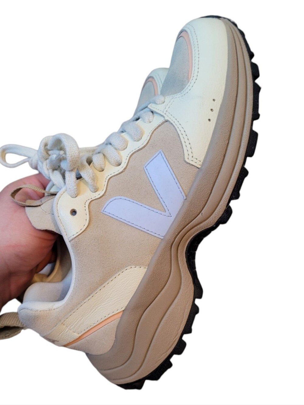 Veja Venturi Suede Almond Swan Training Sneaker Size US 7/EUR 38
